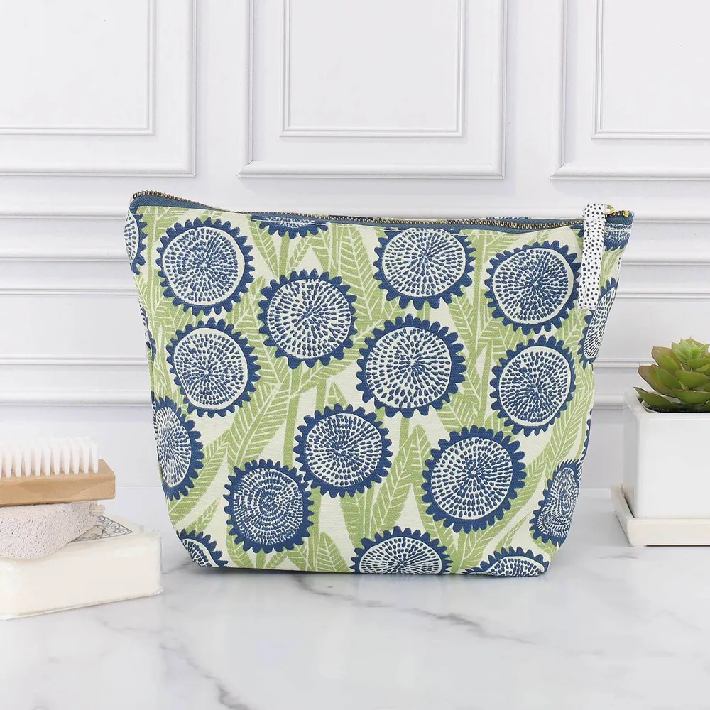 Wynn Large Essential Canvas Pouch