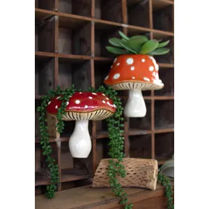 Set of 2 Ceramic Toadstool Wall Planters 1