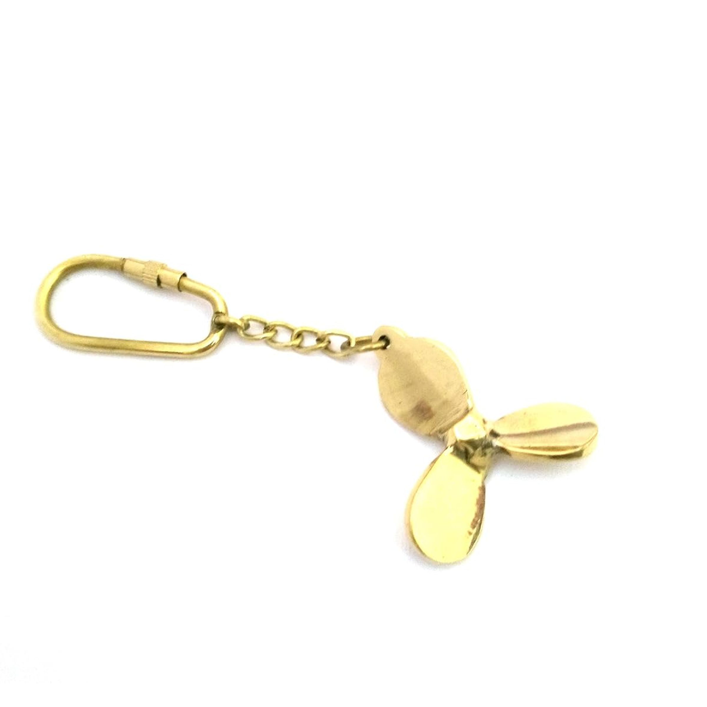 CRUISERS BOAT KEYCHAIN W SPINNING PROPELLER - MOOSE FAMILY