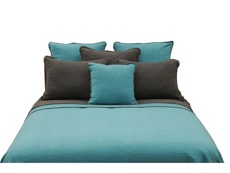 Solid Turquoise - Bedspread - Full/Queen - 88x92 2