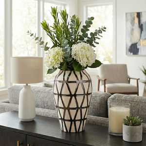 DEMPSEYSIDE IVORY VASE 16 (IN) 11