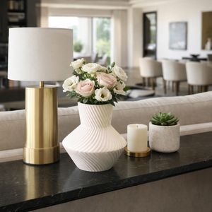 HOLCOMBFORD WHITE VASE 8 (IN) 2