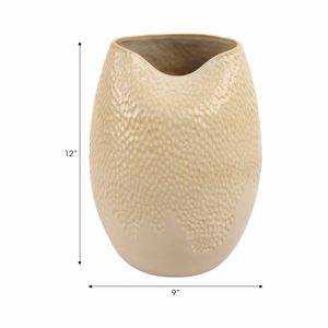 CHESTERMILL CREAM VASE 12 (IN) 9