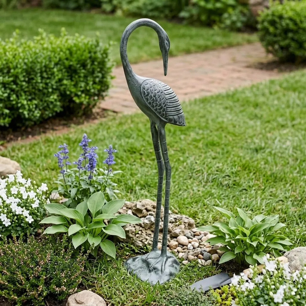 CASPERWICK BLUE GARDEN STATUARY 31 (IN)