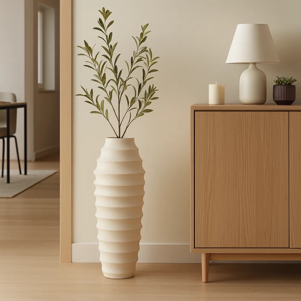 RIDERGATE IVORY VASE 33 (IN)