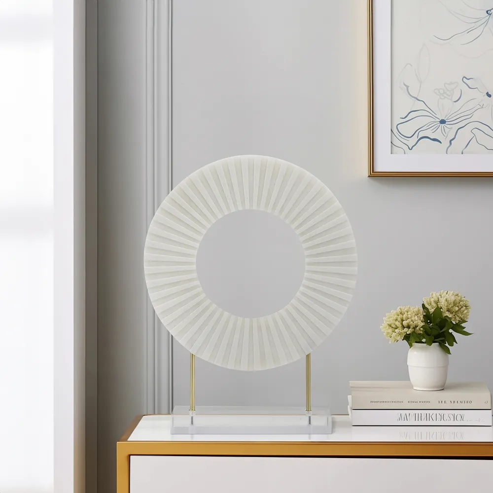 GORDENMORE WHITE DECOR 18 (IN)