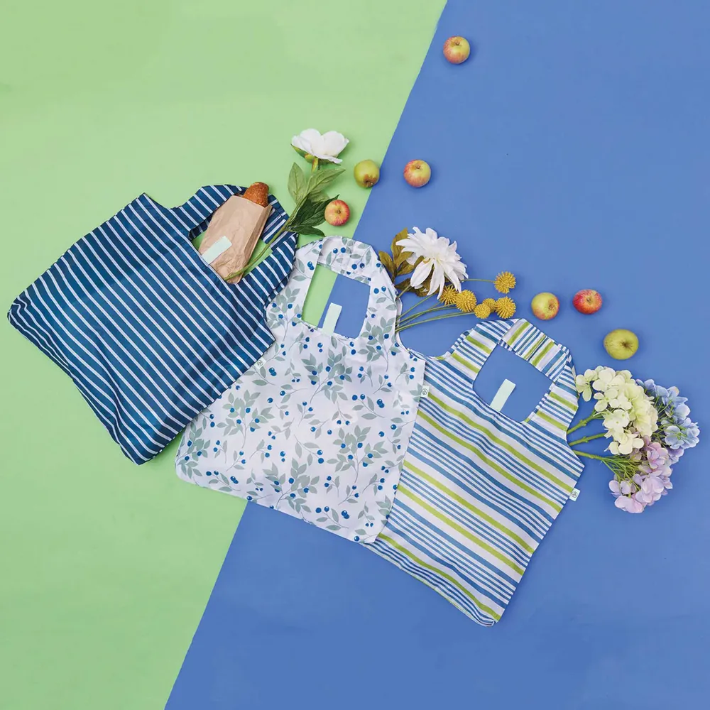 Blueberries blu Reusable Shopping Bag