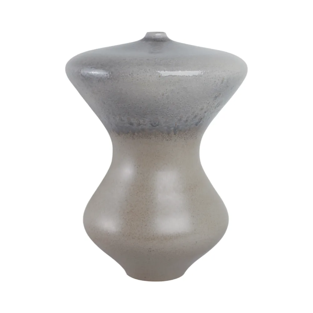 HELENALAKE IVORY VASE 23 (IN)