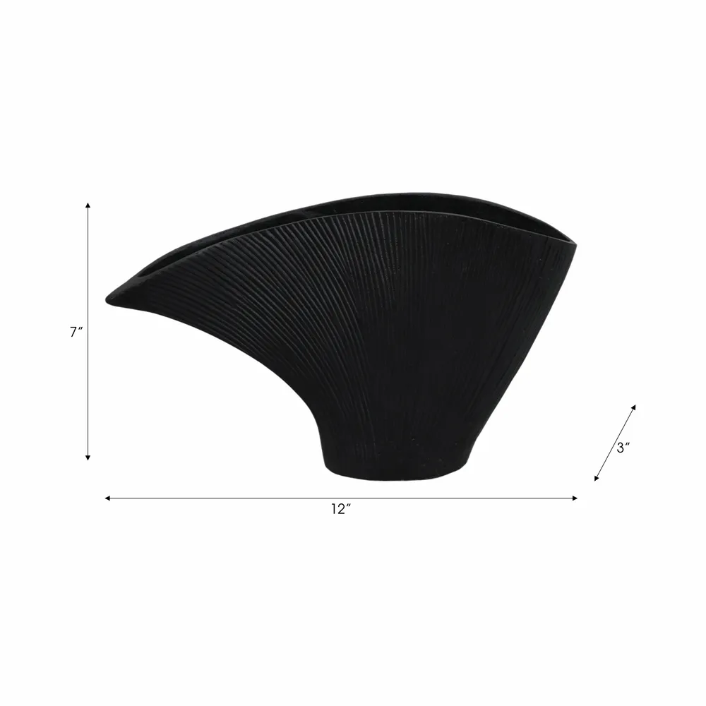 CALDERWORTH BLACK VASE 7 (IN)