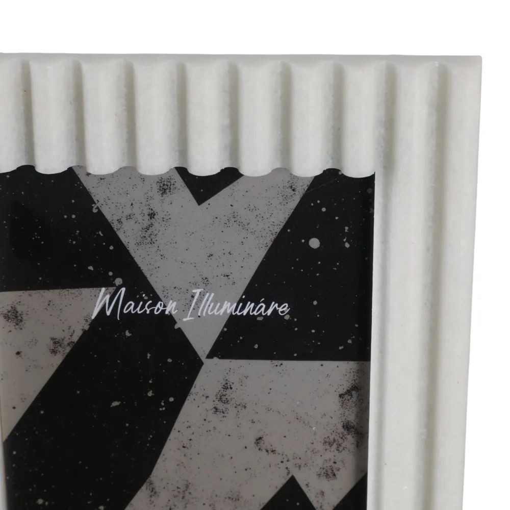 NILESTONE WHITE FRAME 8 (IN)