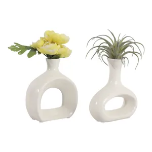 AXELTON SET OF 2 IVORY VASES 7 (IN) 3