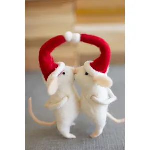 Kissing Felt Christmas Mice 3
