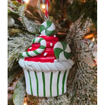 Spearmint Cupcake Resin 2x.5x3in