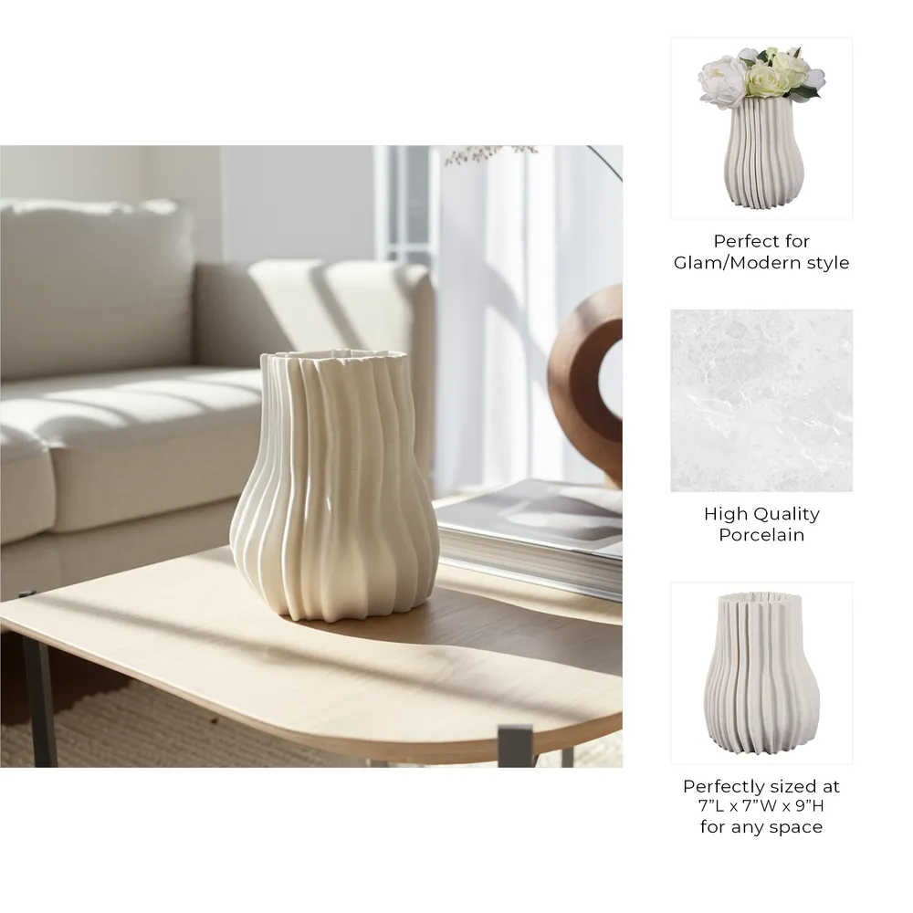 FIONAGROVE IVORY VASE 9 (IN)