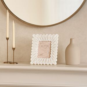 DERMOT WHITE FRAME 10 (IN) 2