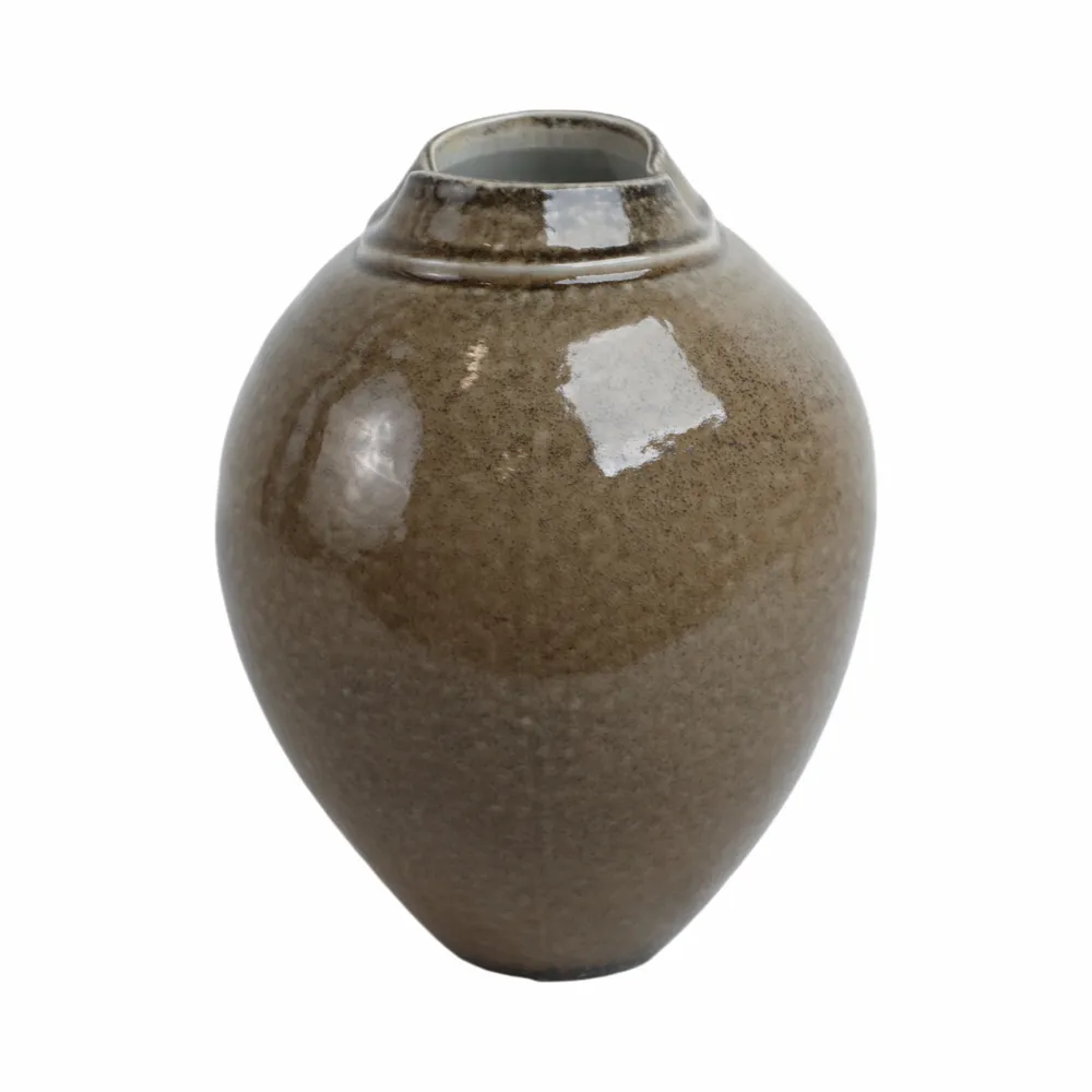 BROGANFORD BROWN VASE 11 (IN)