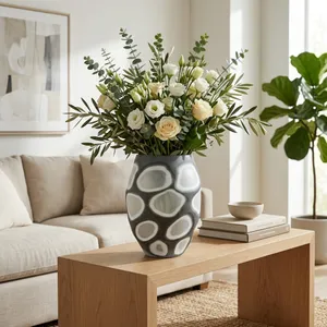 ARNETTBEACH GRAY GLASS VASE 12 (IN) 2
