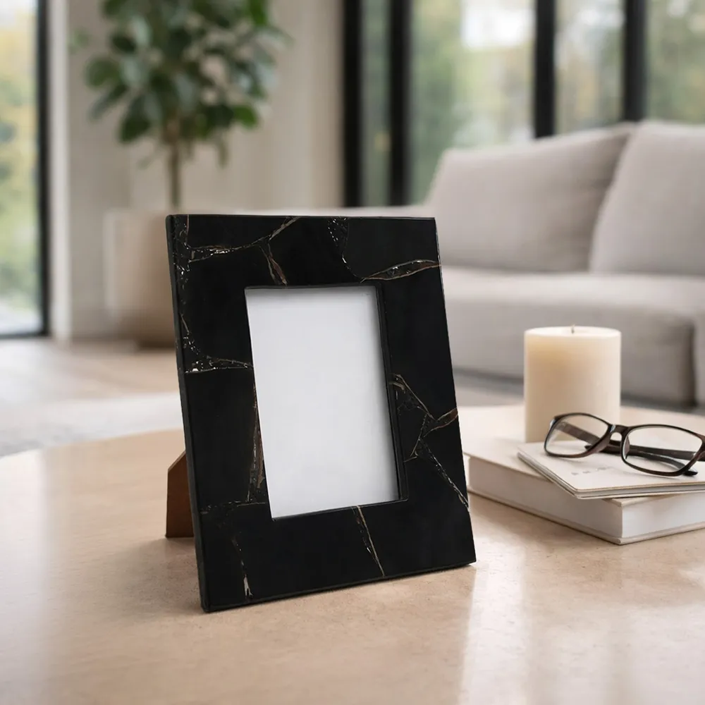 COLTONGROVE BLACK FRAME 9 (IN)