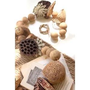 Dried Mixed Botanical Garland 3