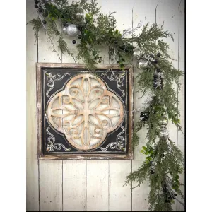 Winterberry Dazzle 4ft garland 1