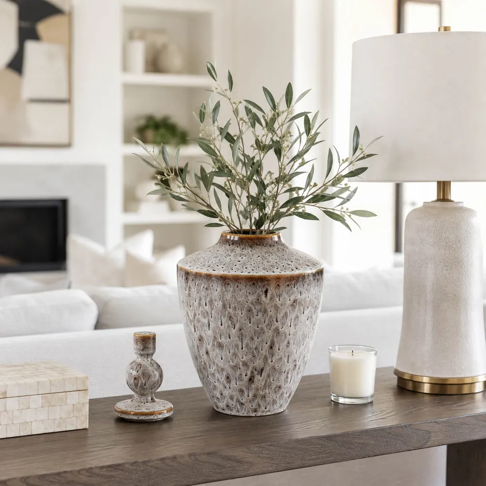 LINTONLAKE WHITE VASE 18 (IN)