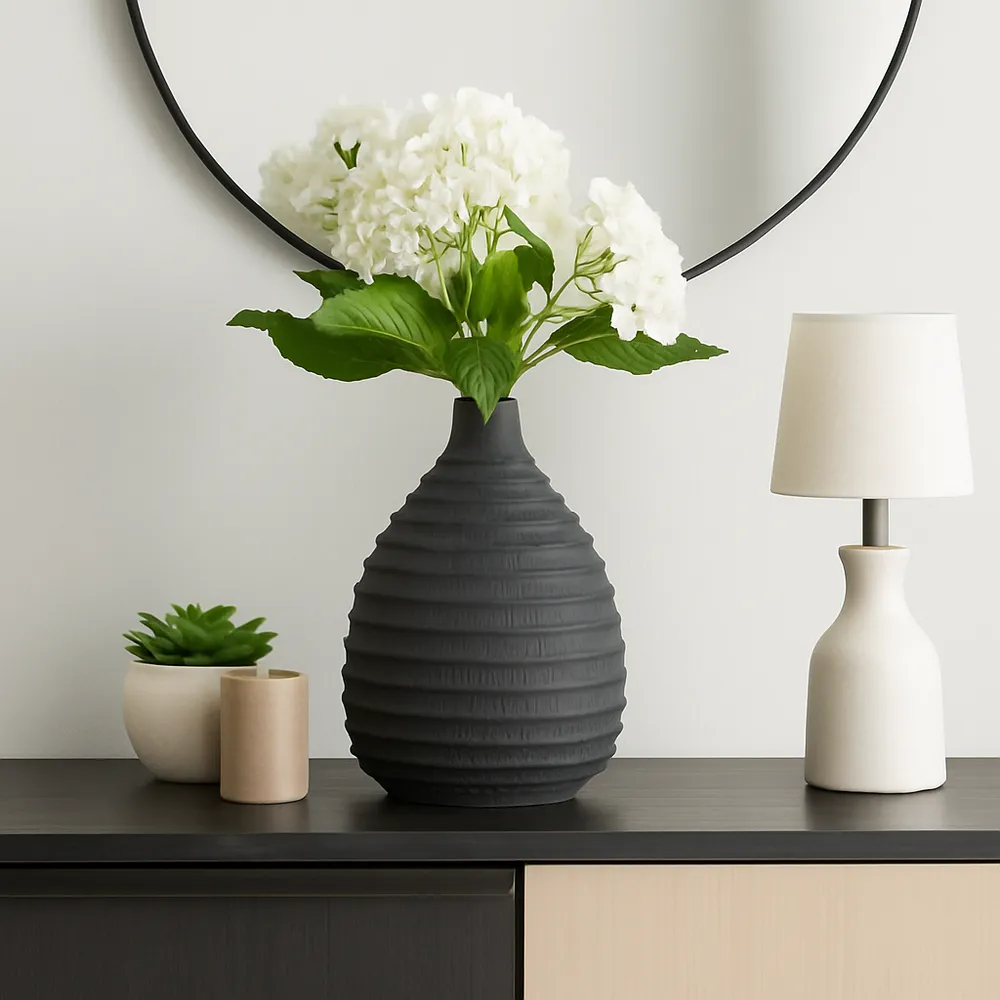 DAXTONCREST BLACK VASE 15 (IN)
