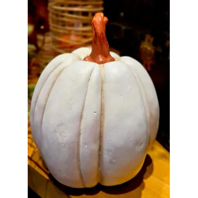 Pip Pumpkin 8x8x10in