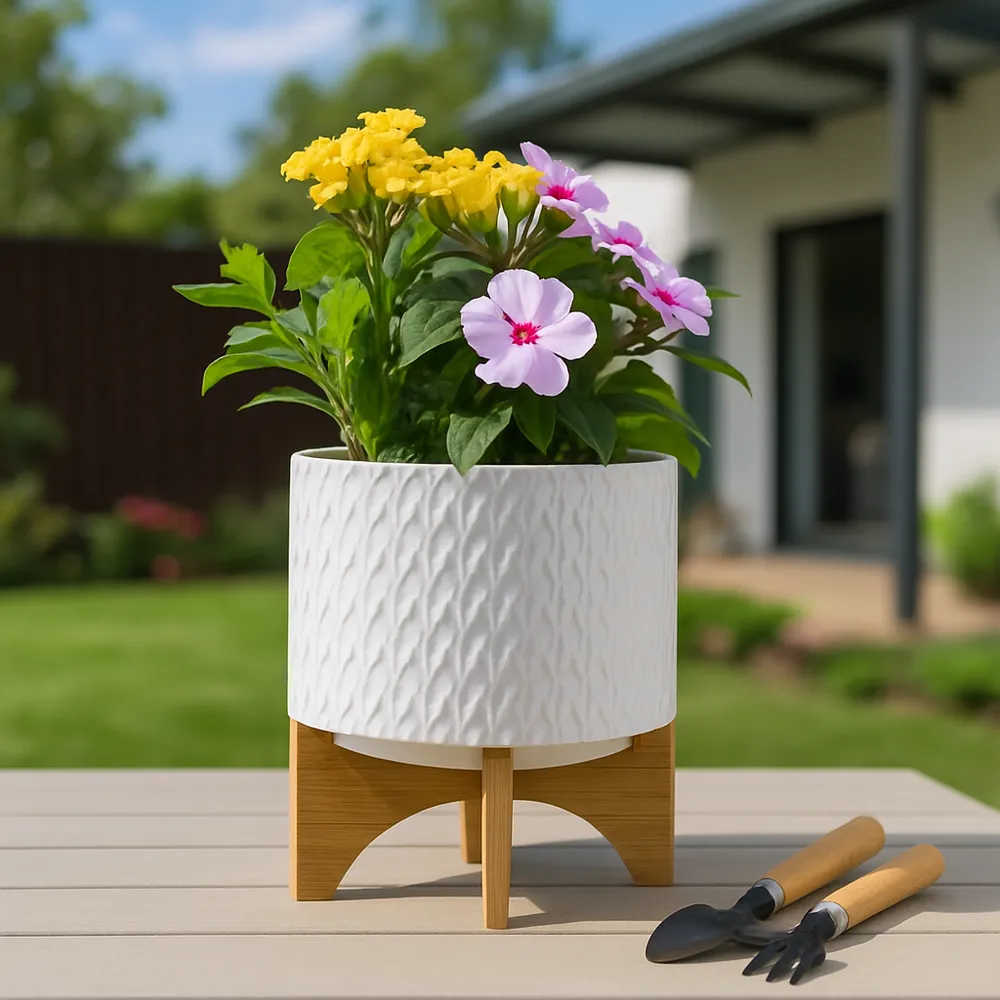 DOYLETON WHITE PLANTER 10 (IN)