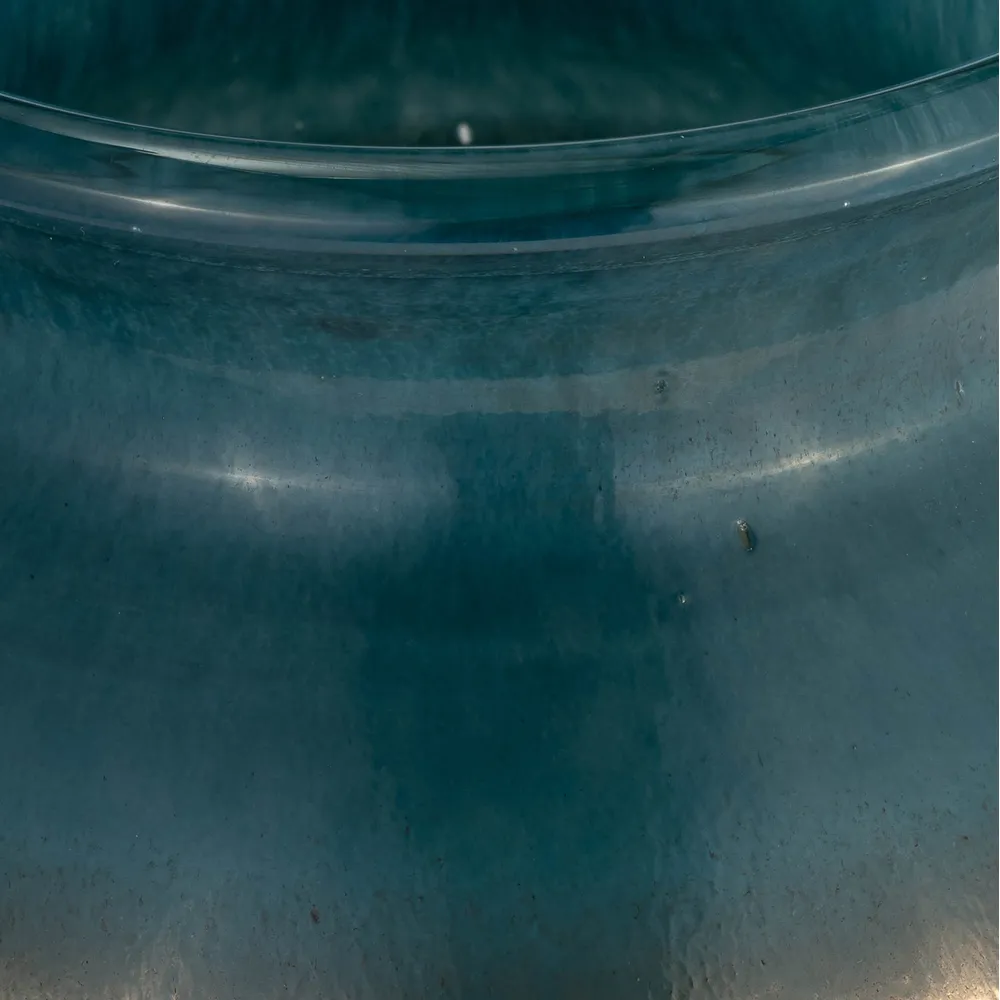 KNOXWICK BLUE GLASS VASE 16 (IN)