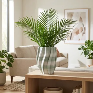 REESESHAW GREEN VASE 16 (IN) 11