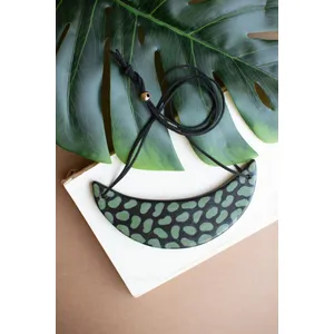 Clay Lenca Bibb Necklace \ Green 1