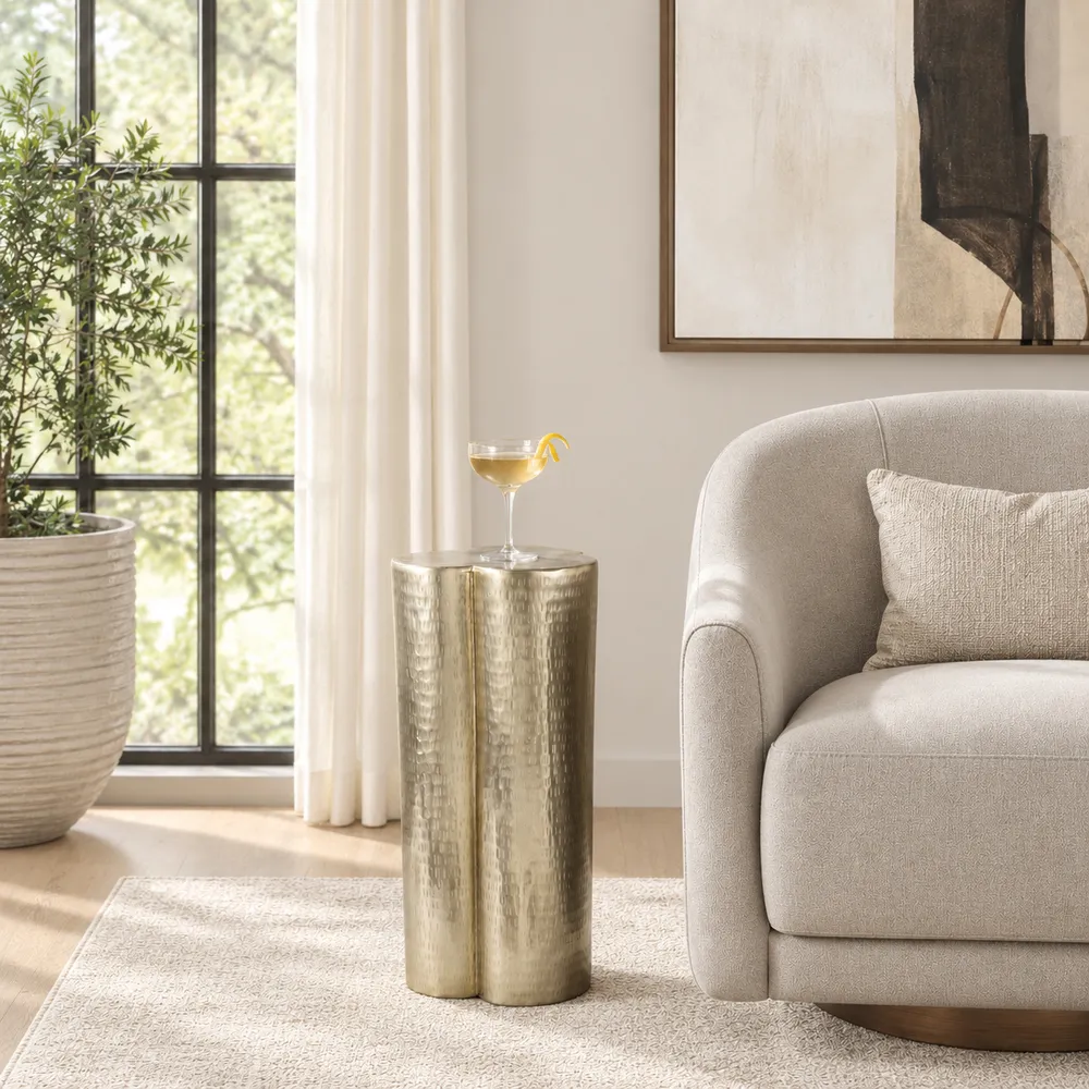 GALTONPARK GOLD TABLE 26 (IN)