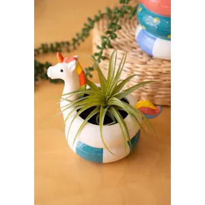 Set of 2 Ceramic Flamingo and Unicorn Floatie Vases 2