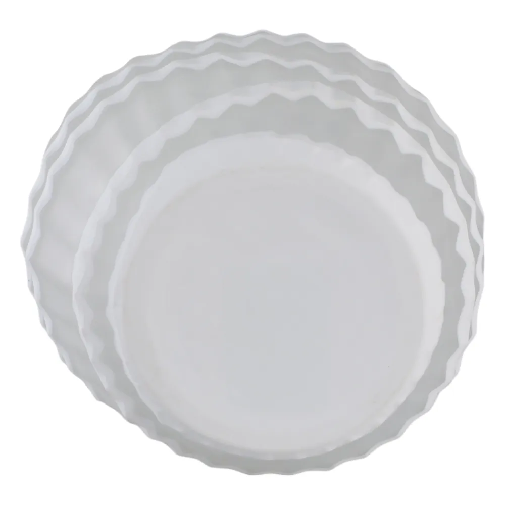 AXELBURN WHITE GLASS VASE 11 (IN)