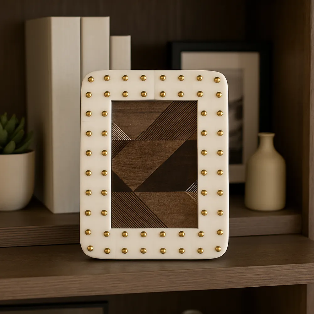 DANFORTHSHAW IVORY FRAME 8 (IN)