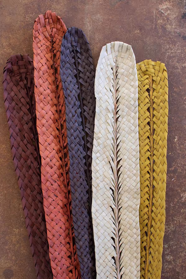 Coral Woven Kejur Leaf