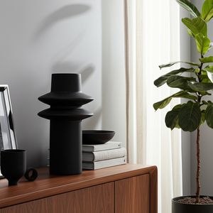 BURGESSFORD BLACK VASE 11 (IN) 2
