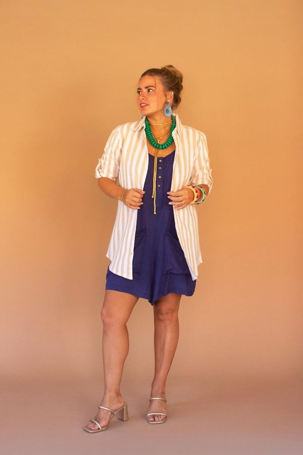 Adjustable-Strap Short Jumper with Front Pockets / Blueberry