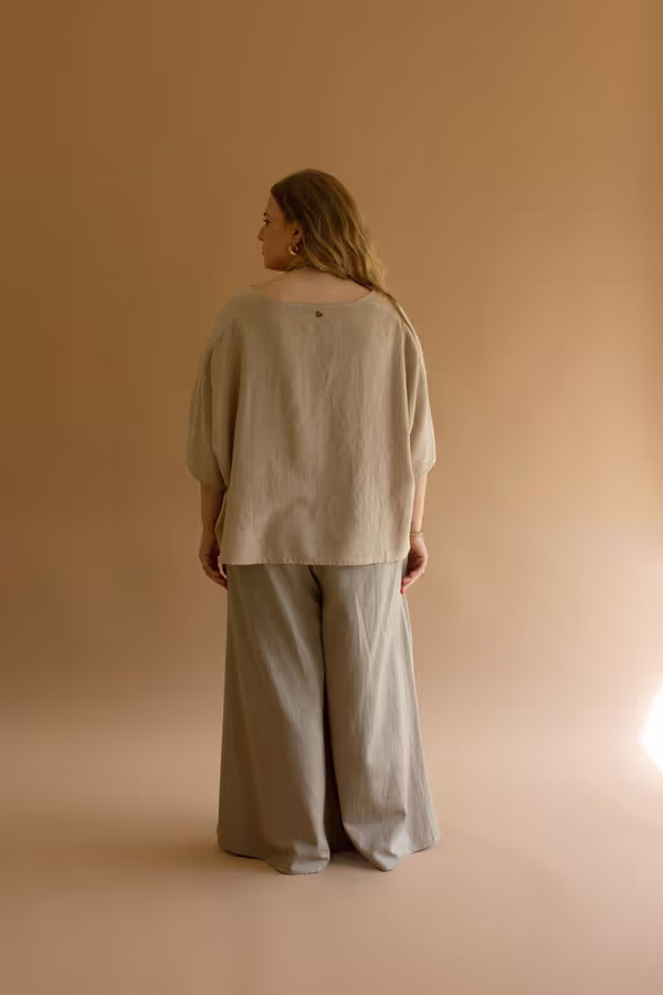 Short-Sleeve Blouse with Button Detail on Sleeves / Oatmeal