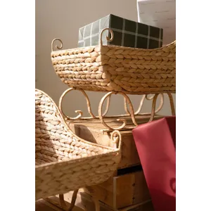 Set of 2 Seagrass Christmas Sleighs 2