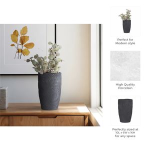 GENTRYLAKE BLACK VASE 16 (IN) 10