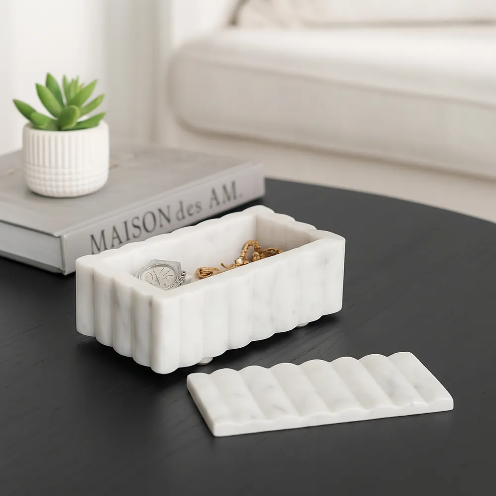 HADWICKRIDGE WHITE BOX 3 (IN)