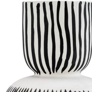LOCHTON BLACK VASE 11 (IN) 7
