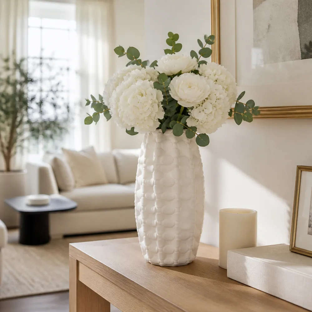 GLENLAND IVORY VASE 15 (IN)