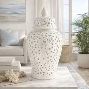 GUNNLAND WHITE CHINOISERIE 24 (IN) 11