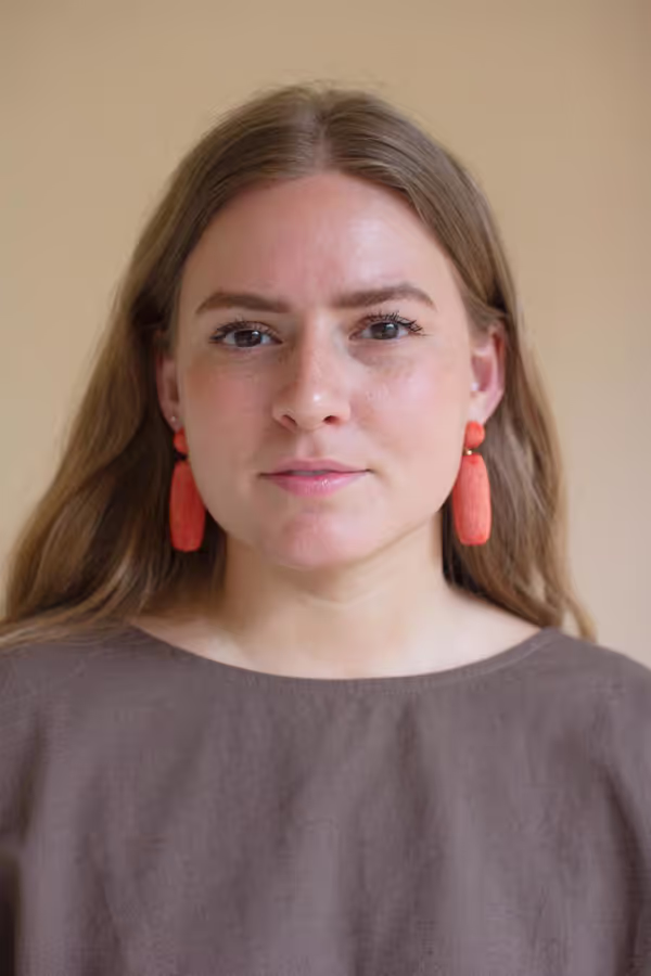 Fabricwrapped Earrings / Coral