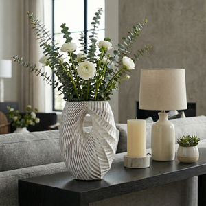 HAYWOODWAY WHITE VASE 16 (IN) 10