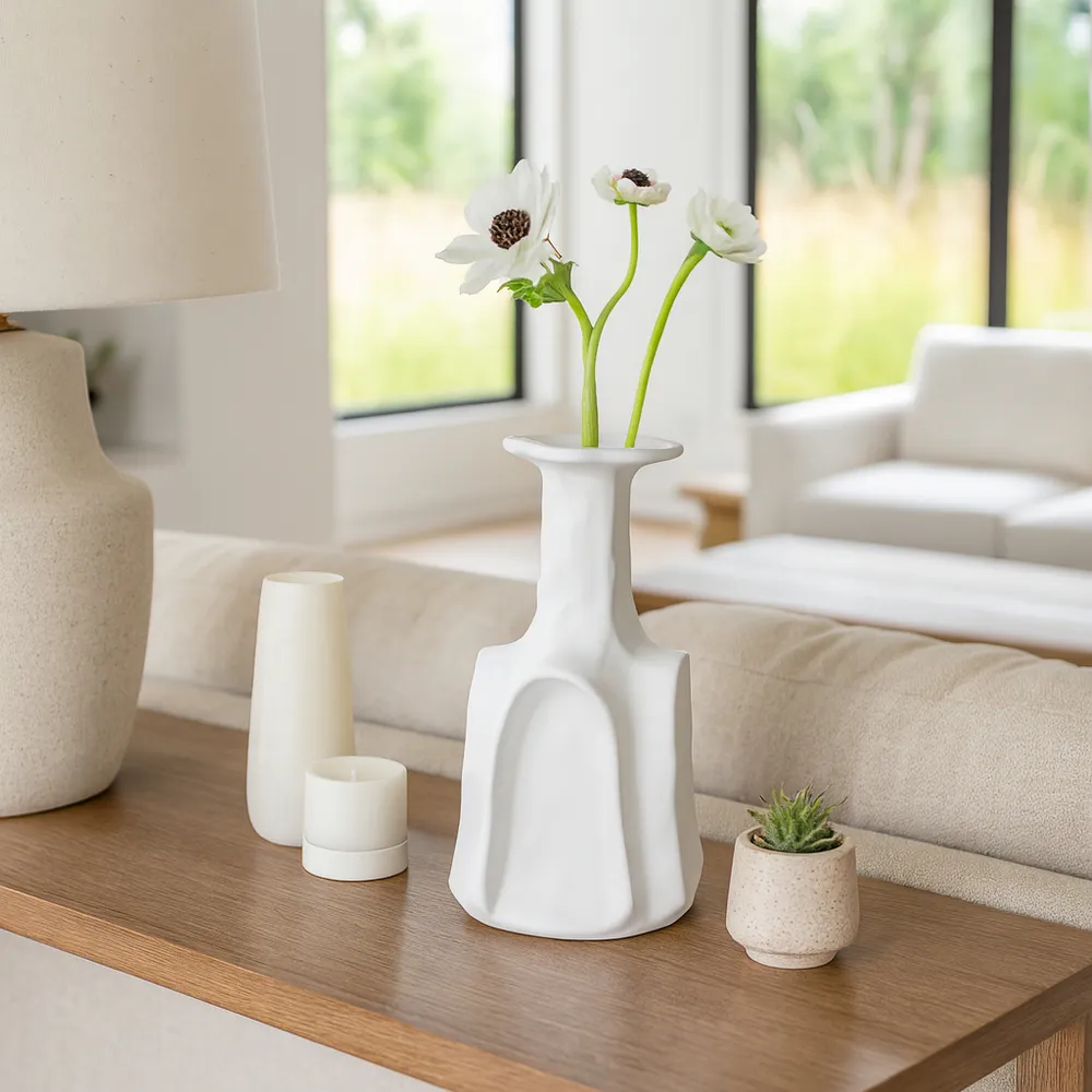DAWSONWELL WHITE VASE 14 (IN)