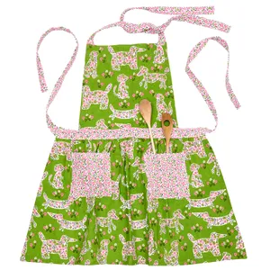 Petals & Paws Apron 5