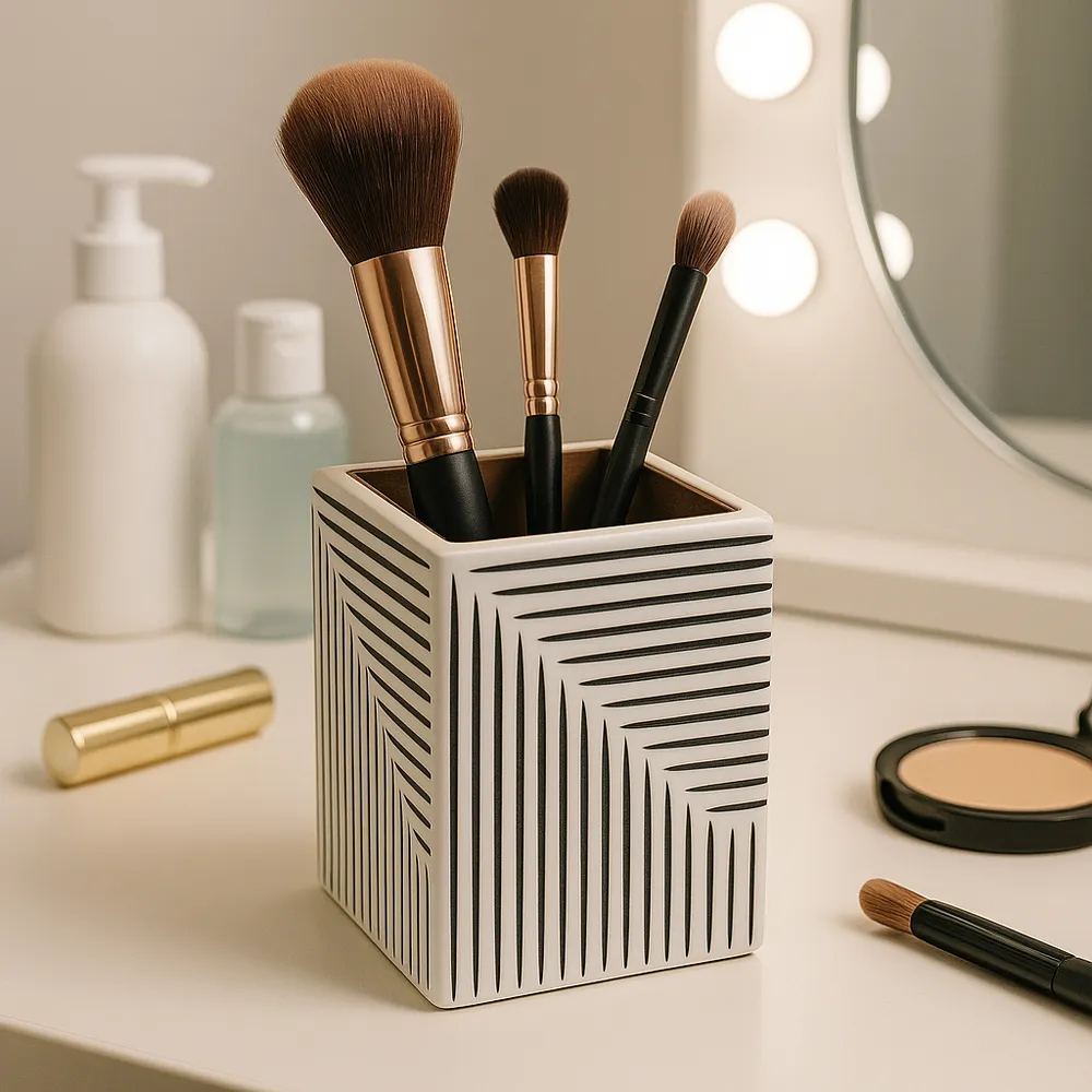 CHLOEBURN BLACK PENCIL CUP 4 (IN)